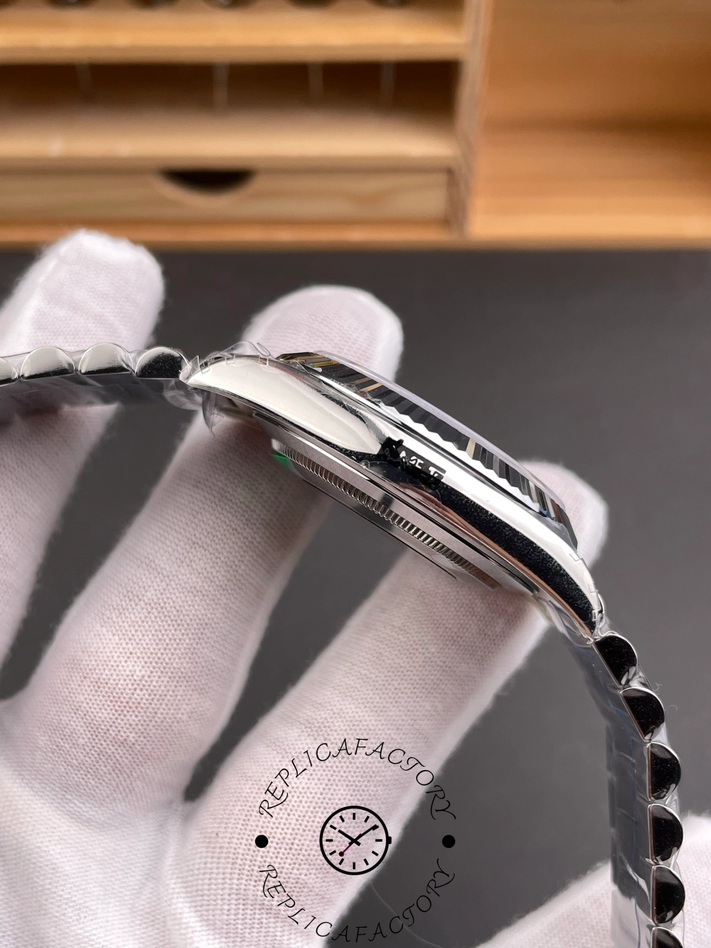 Rolex Day-Date 40 Pearl Diamond Dial M228239-0078