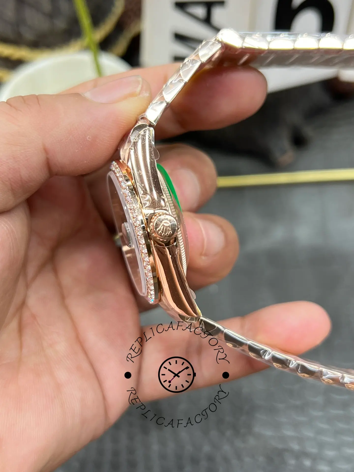 Rolex Day Date Oyster 36 mm Everose Gold Diamonds Bezel M128345RBR 0068