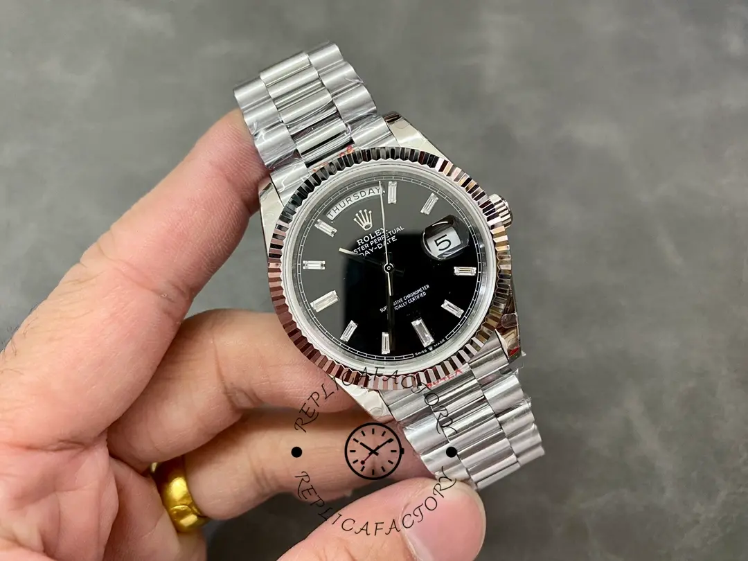 Rolex Day-Date 40mm 228239 0005 Black Diamond Dial Fluted Bezel Mens Replica Watch