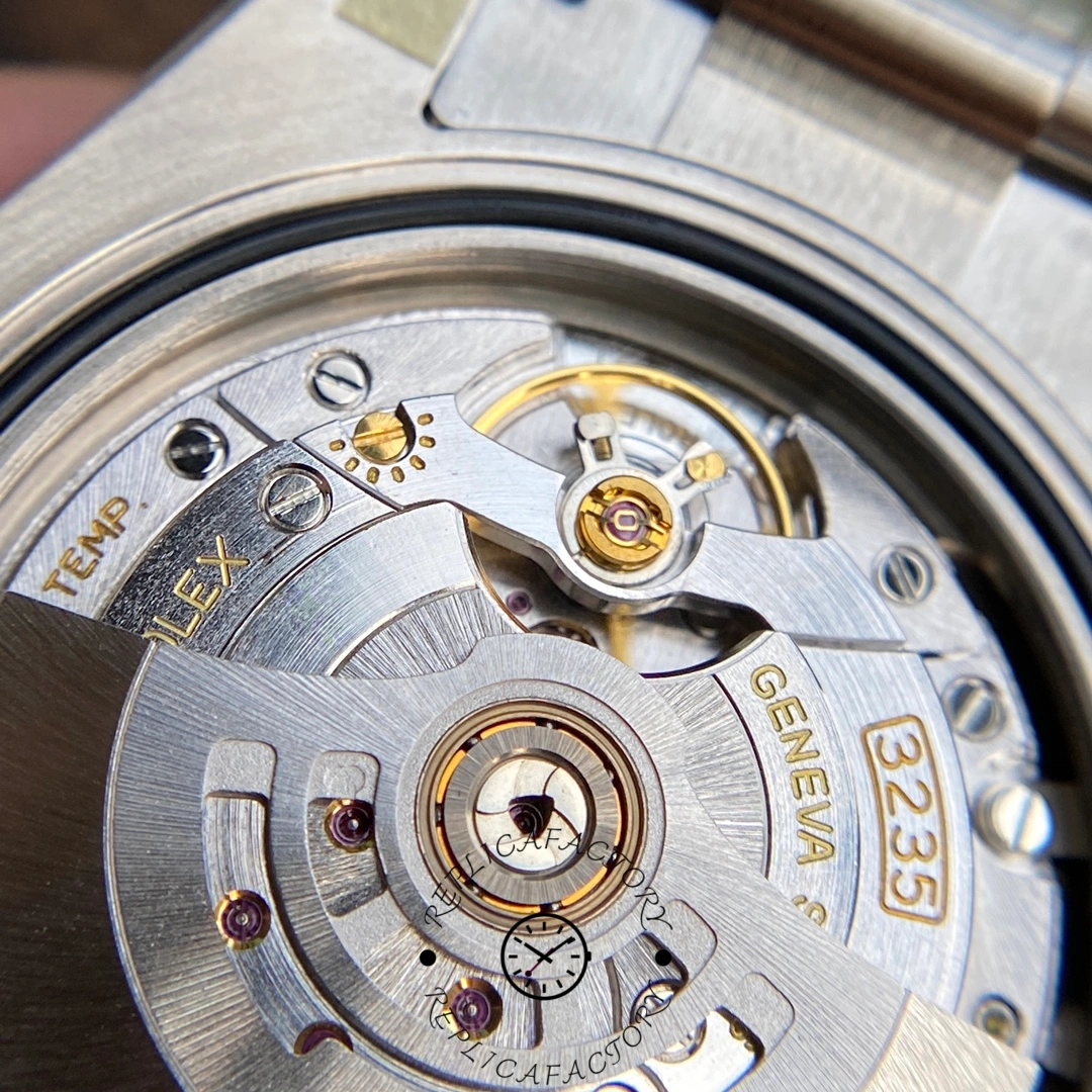 VS3235 clone movement inside VSF Rolex Submariner 126610LN