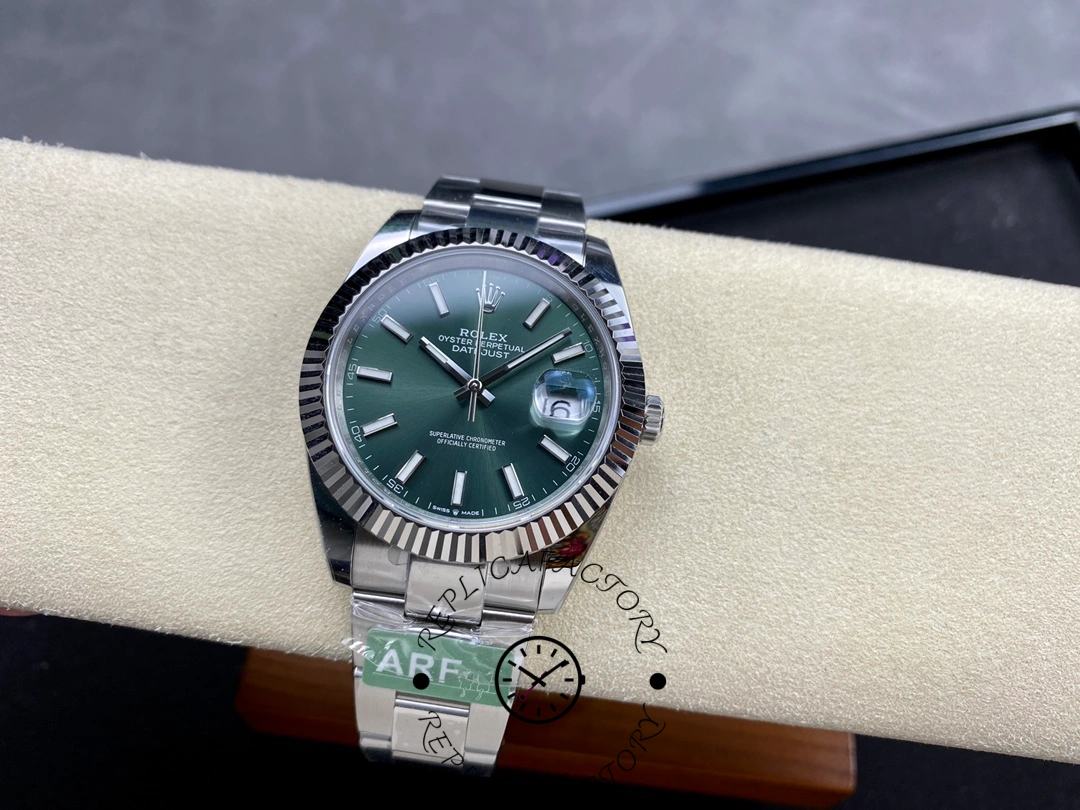 Rolex Datejust 41mm Fluted Bezel Green Dial m126334 0027 Mens Replica Watch