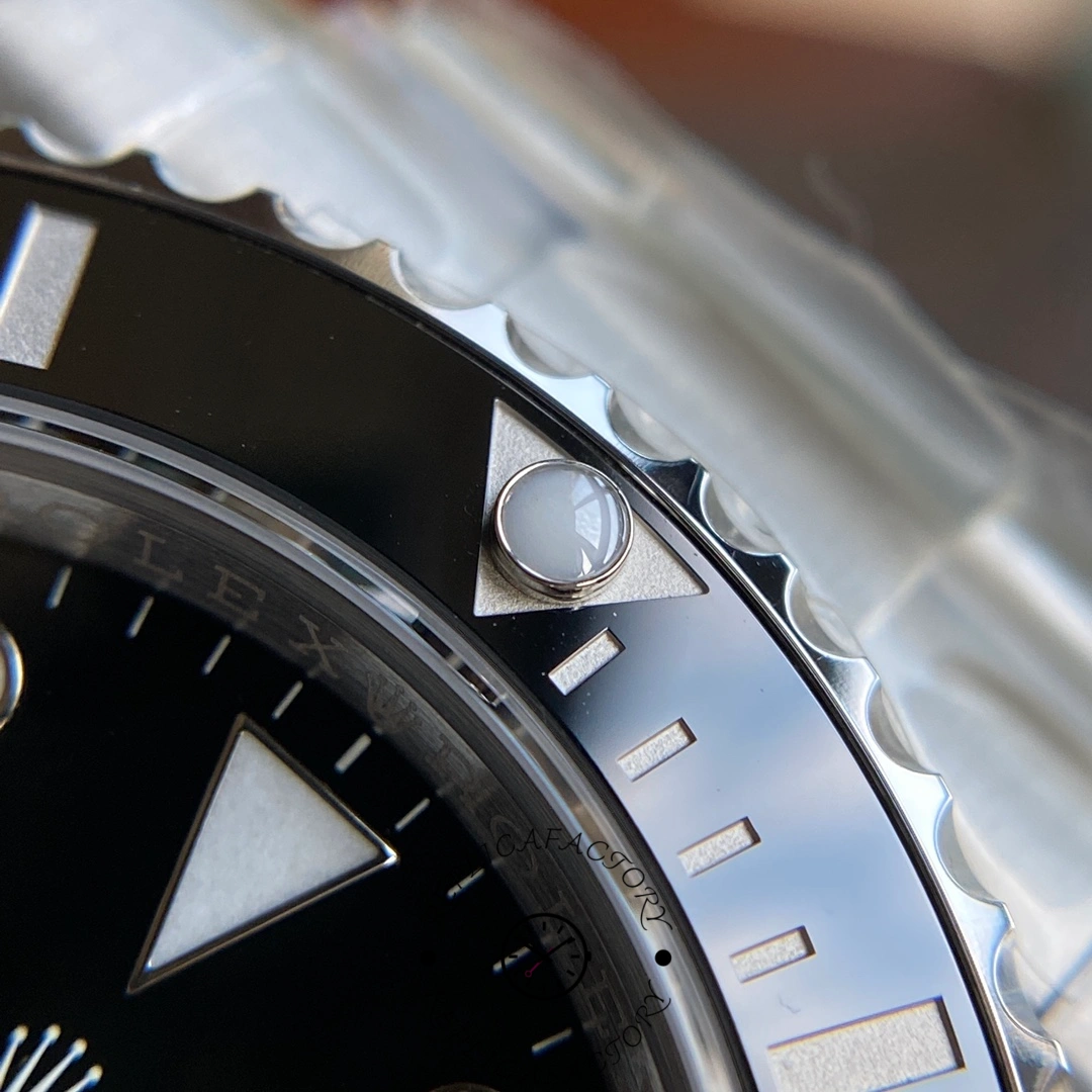 VSF Submariner 126610LN ceramic bezel pearl close-up
