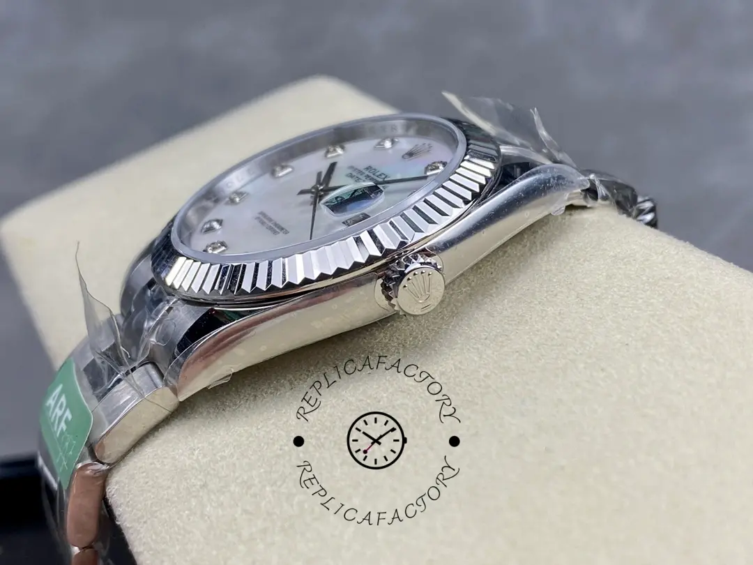Rolex Datejust 126334-0019 Fluted Bezel White MOP Dial 41MM Mens Replica Watch