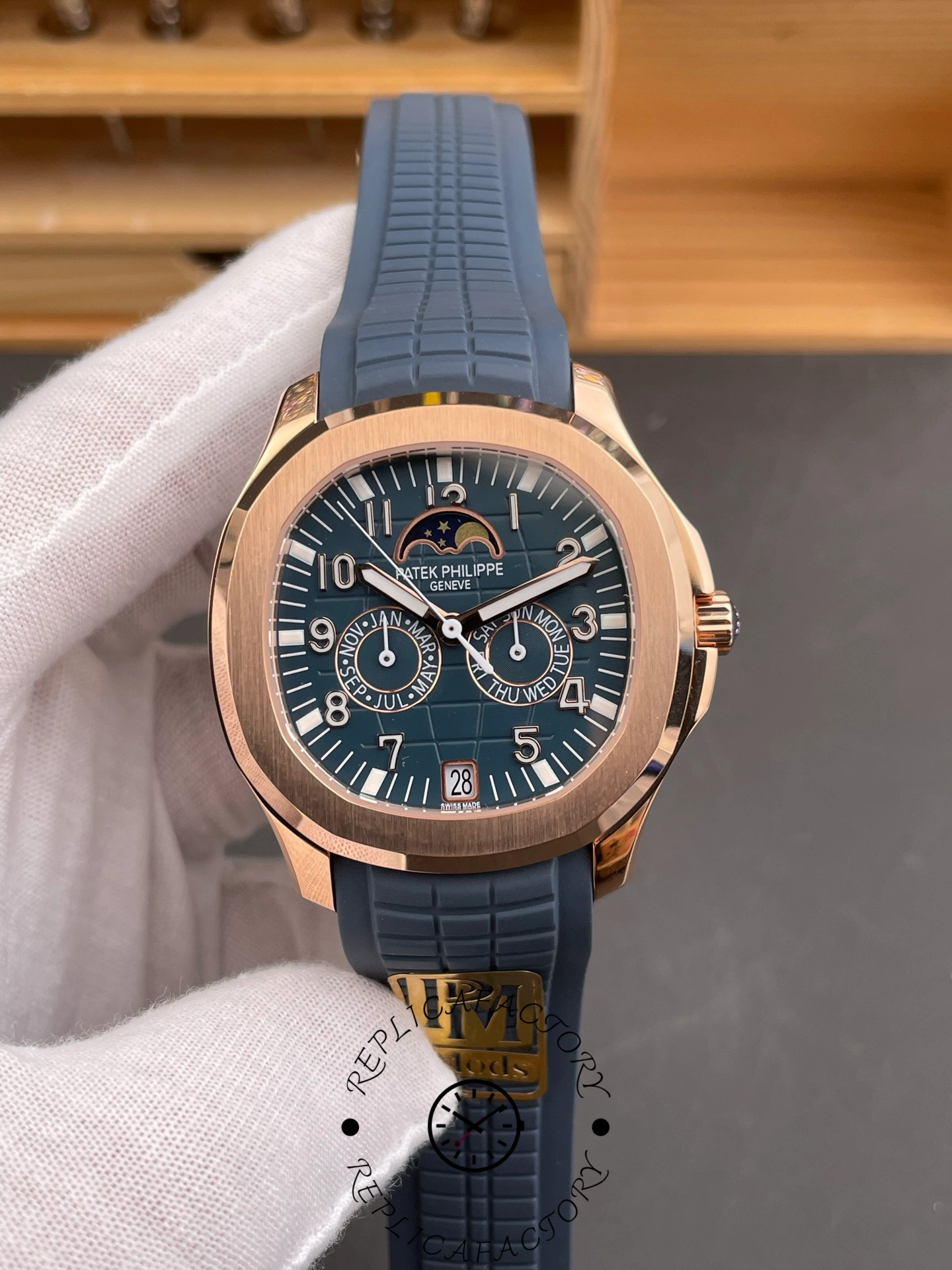 Replica Patek Philippe Aquanaut 5261R-001 Luce Annual Calendar