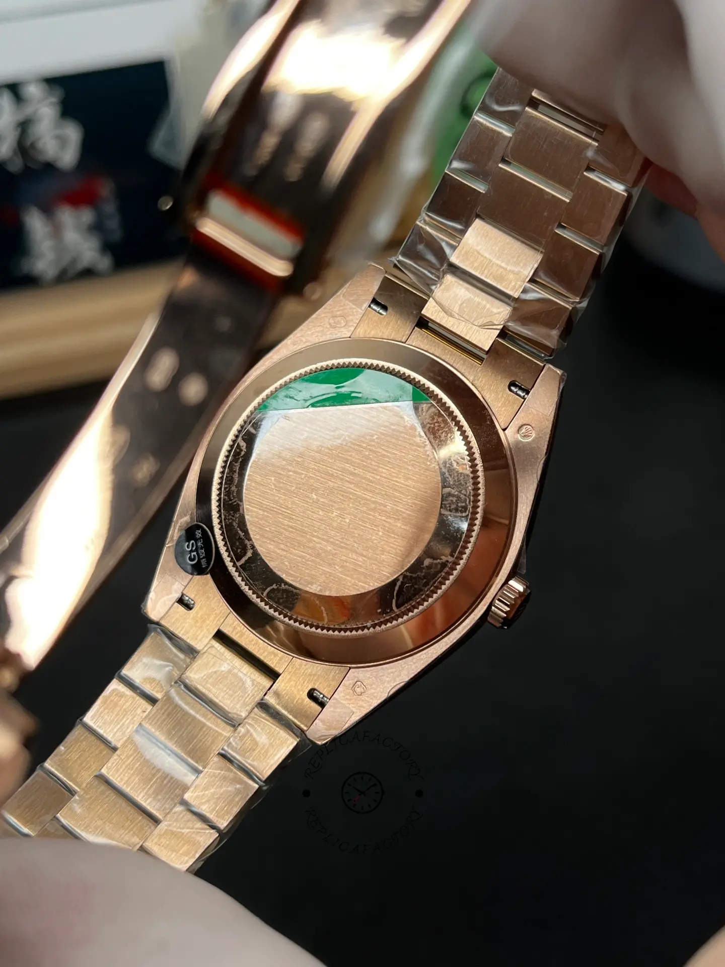 Rolex Day-Date 40 Chocolate Dial President Bracelet 228235-0053 Replica