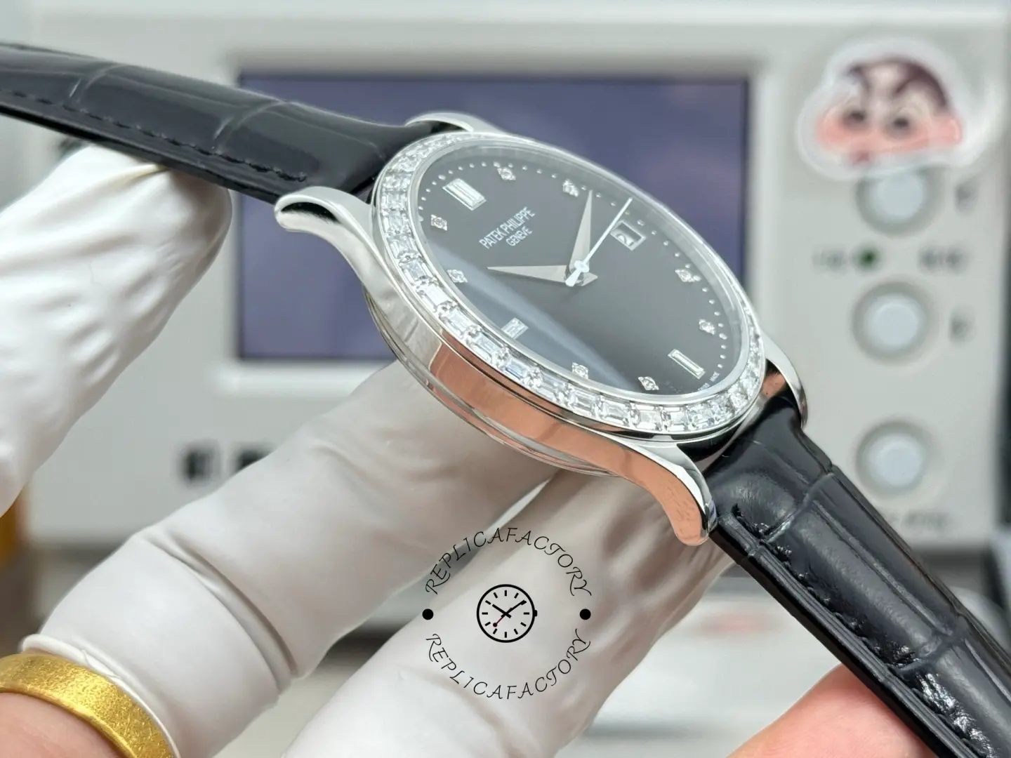 Patek Philippe Calatrava White Date Wheel Diamond-Set 5298P-010 Replica