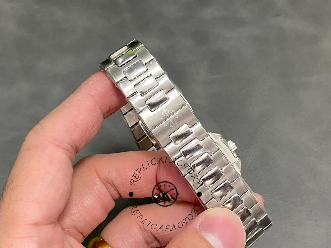 Close-up of the Patek Philippe Nautilus 5740 1G 001 bracelet links showing edge finishing and polish.