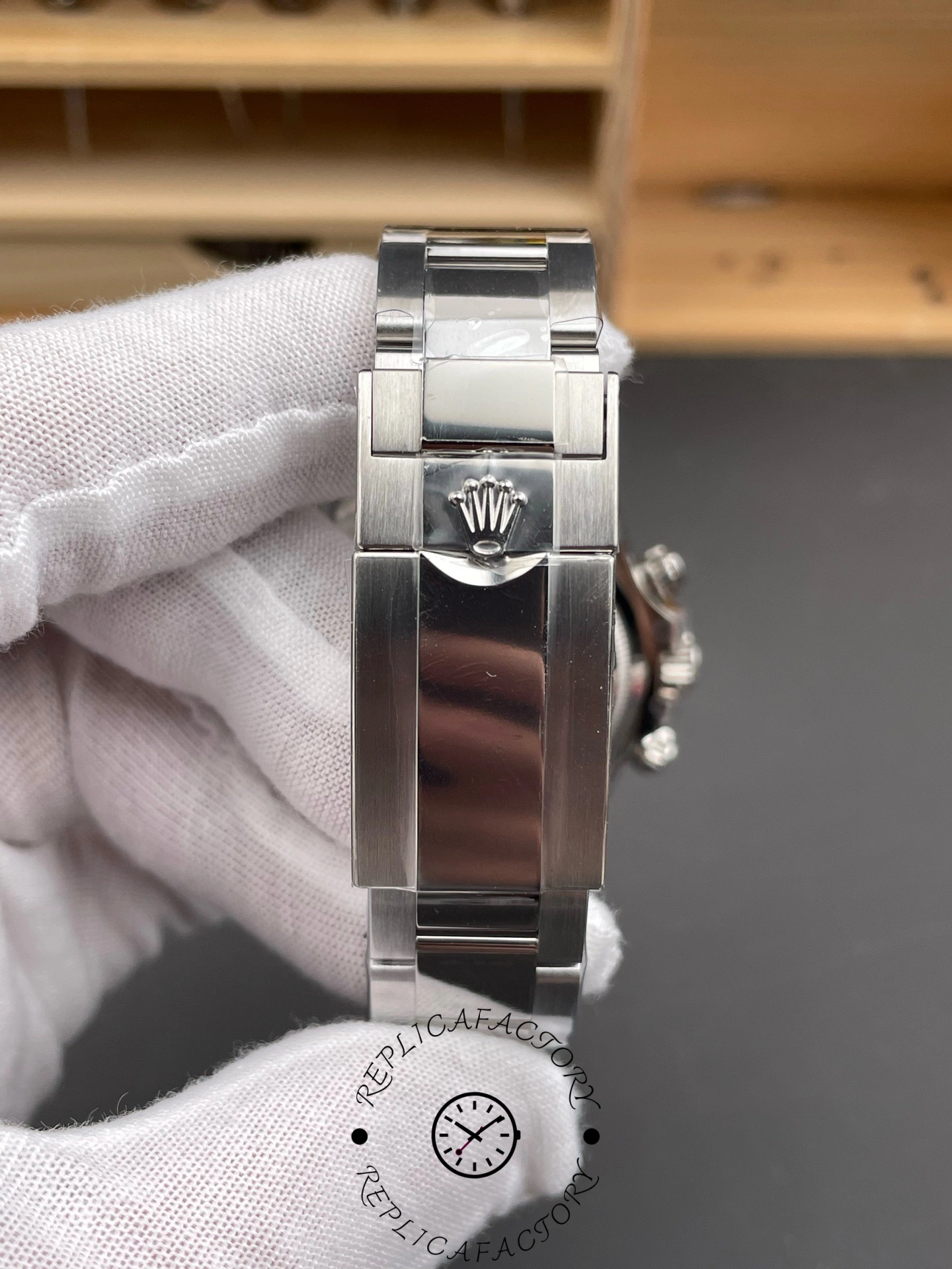 Rolex Platinum Cosmograph Daytona Ice Blue Index Dial Oyster Bracelet 126506 0001