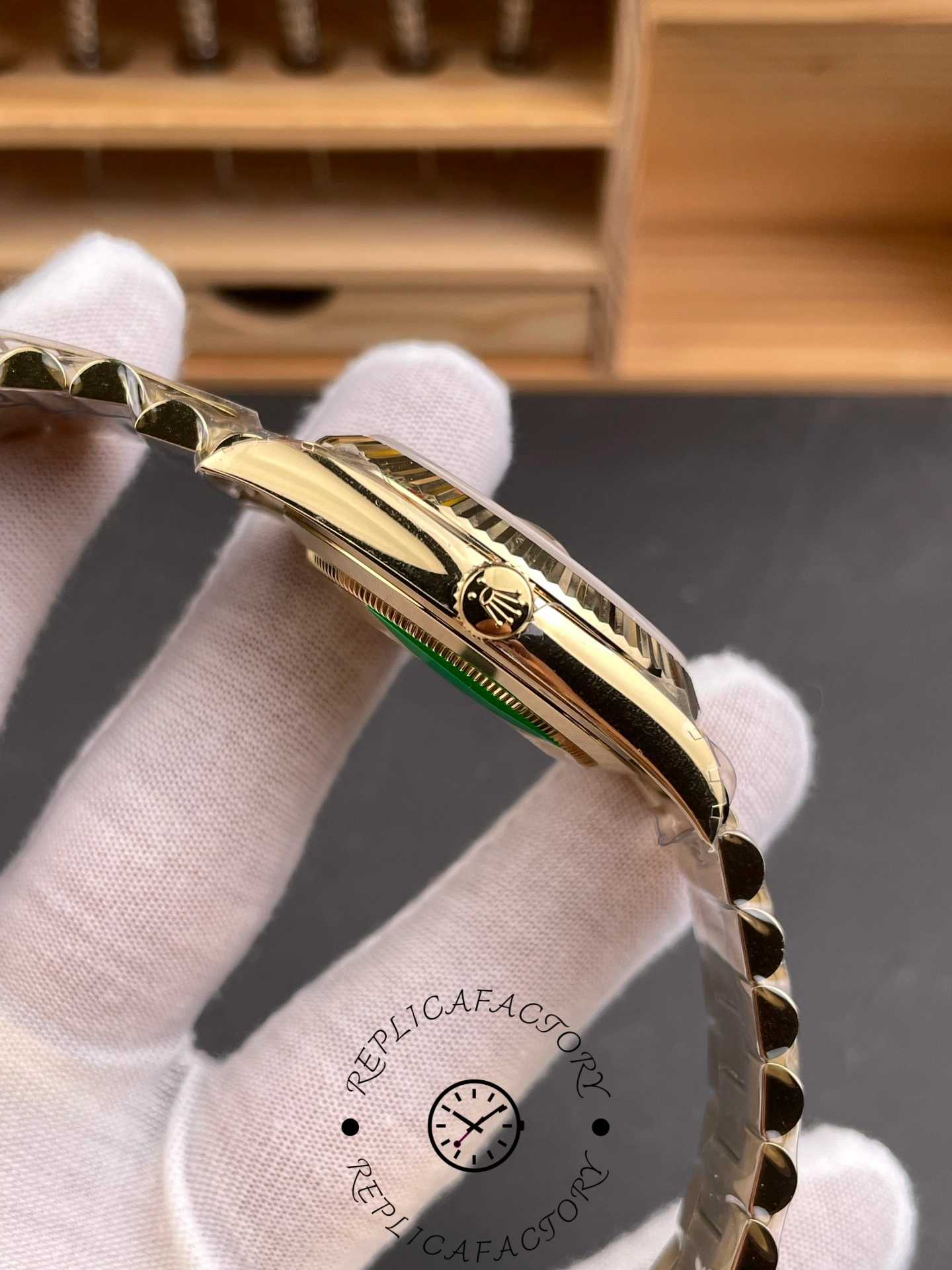 Rolex Day-Date 40 President 228238-0066 Silver Dial
