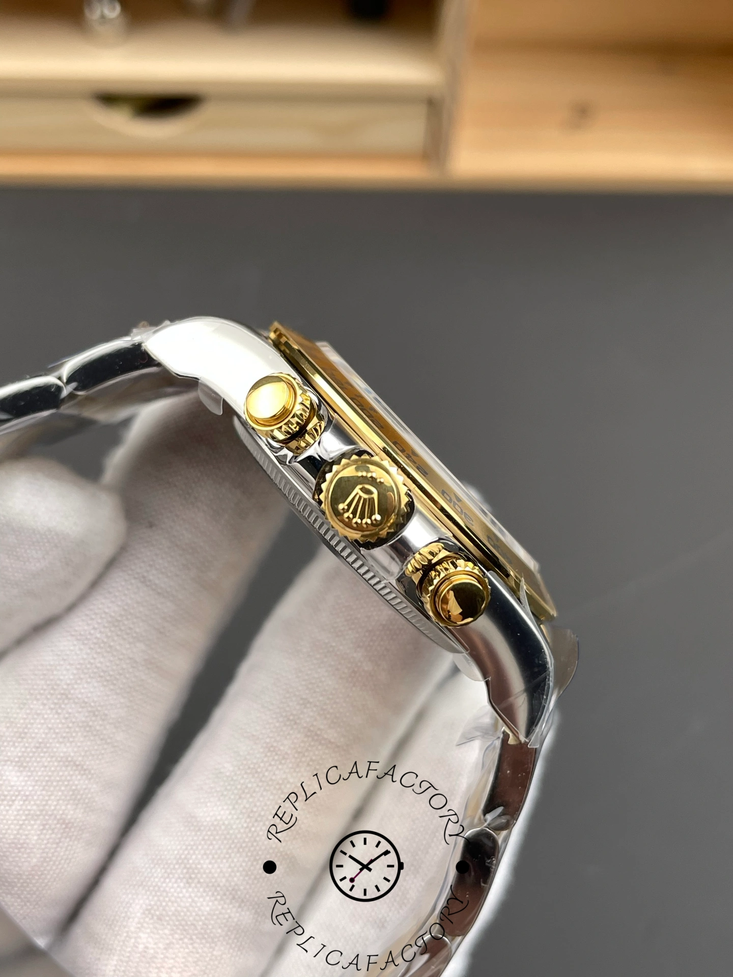 Rolex Daytona Cosmograph 126508 0003 Yellow Gold Black Dial Replica Watch