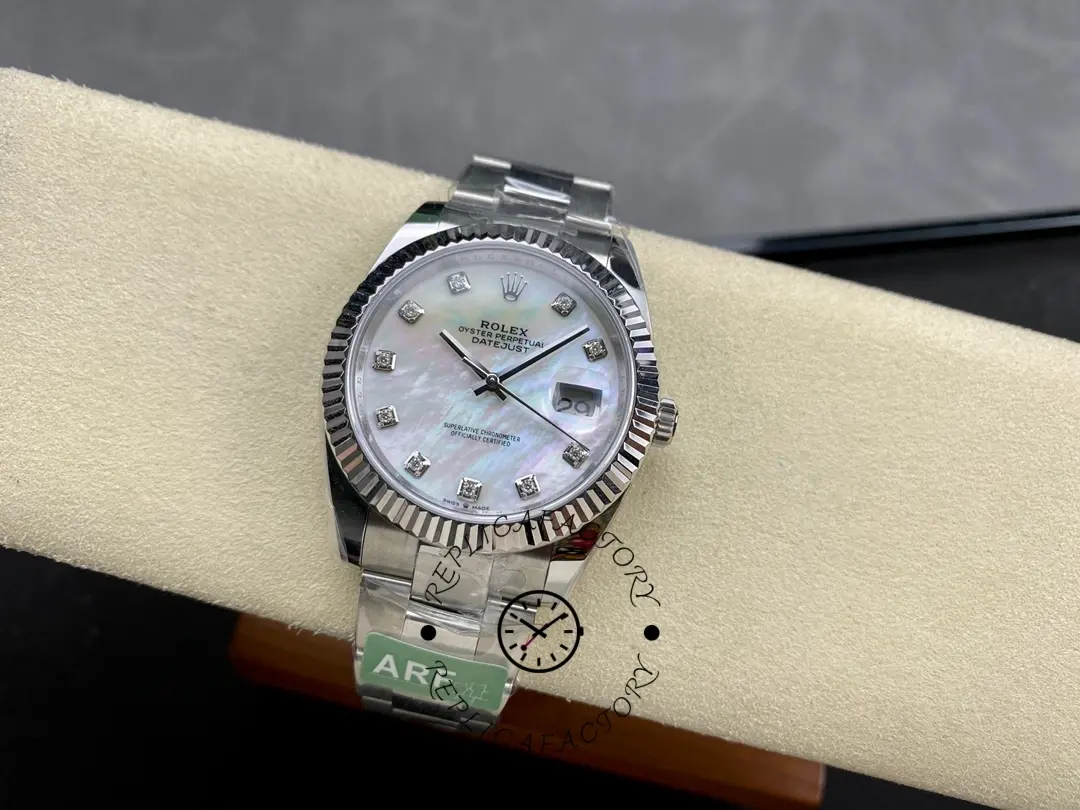 Rolex Datejust 126334-0019 Fluted Bezel White MOP Dial 41MM Mens Replica Watch