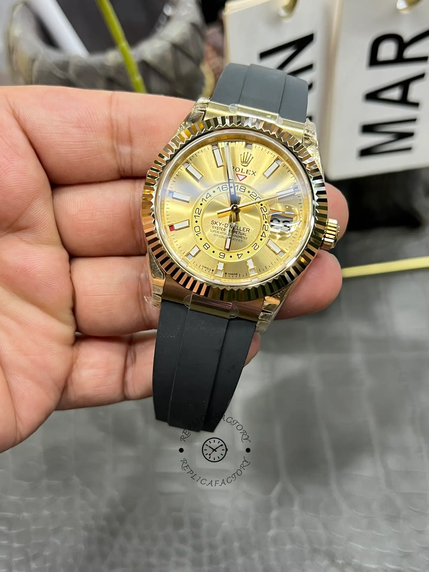 Rolex Sky Dweller m336238 0001 42MM