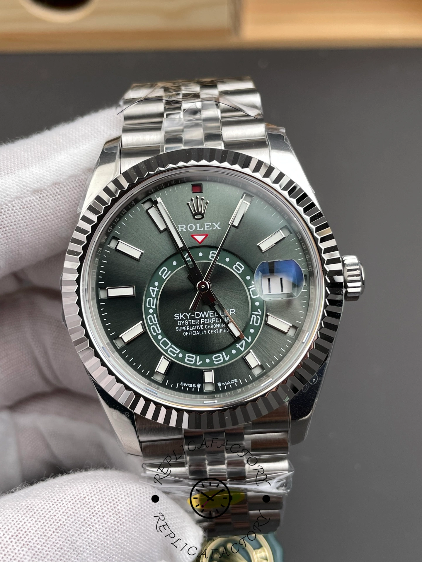 Rolex Sky Dweller 42 White Gold Fluted Bezel 336934 0002 Men's Watch