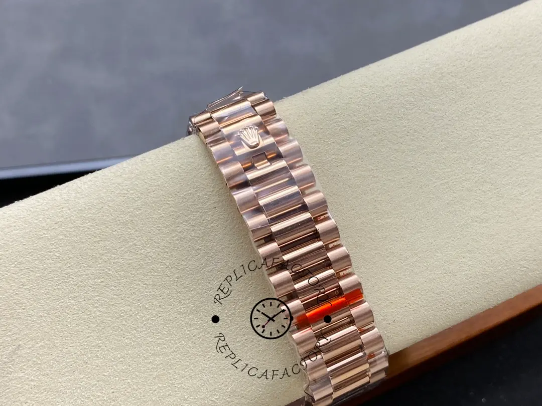 Rolex Day Date 40 18kt Everose Gold Rolex President Chocolate Dial m228235 0003