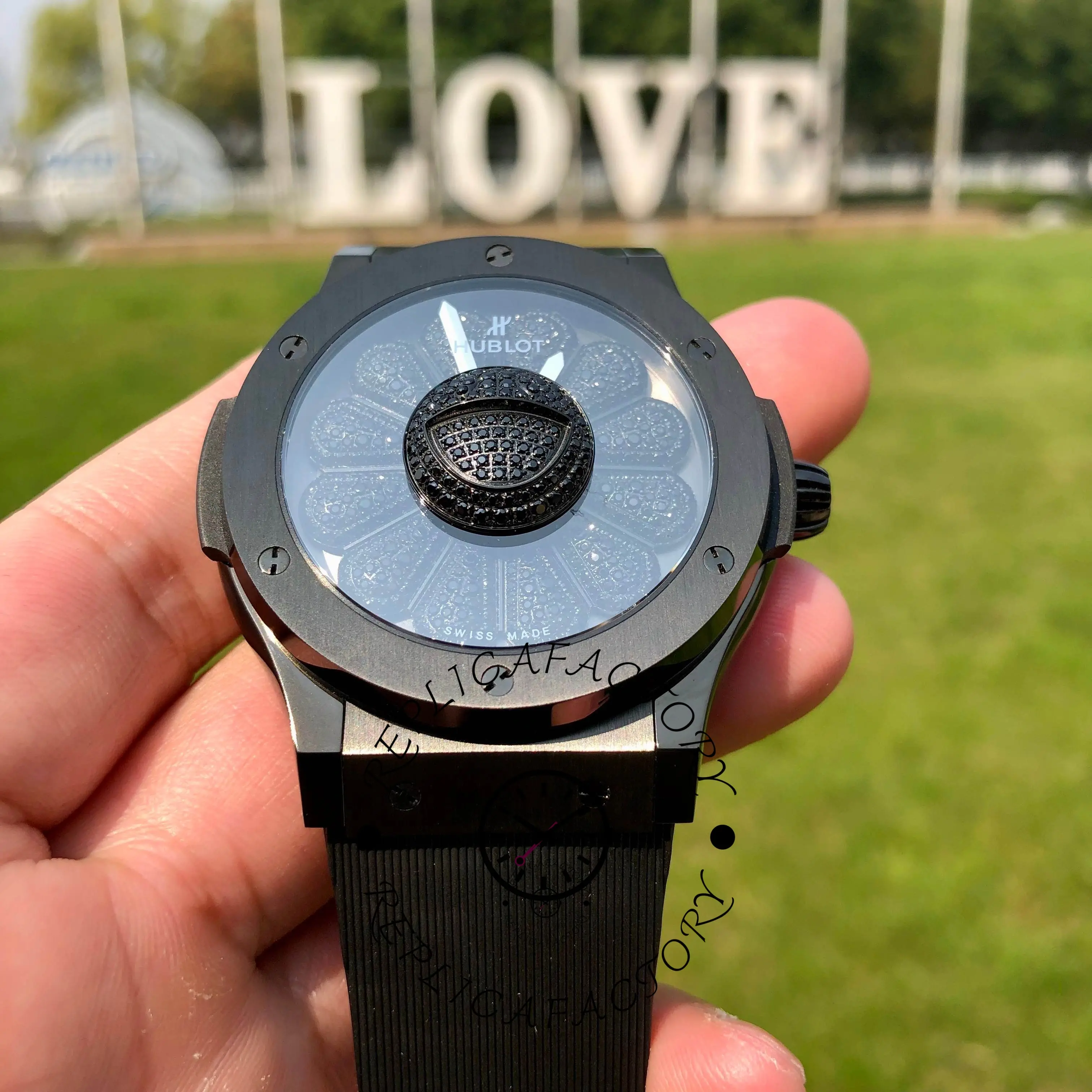 Hublot Classic Fusion 507.CX.9000.RX.TAK21 45mm Mens Watch