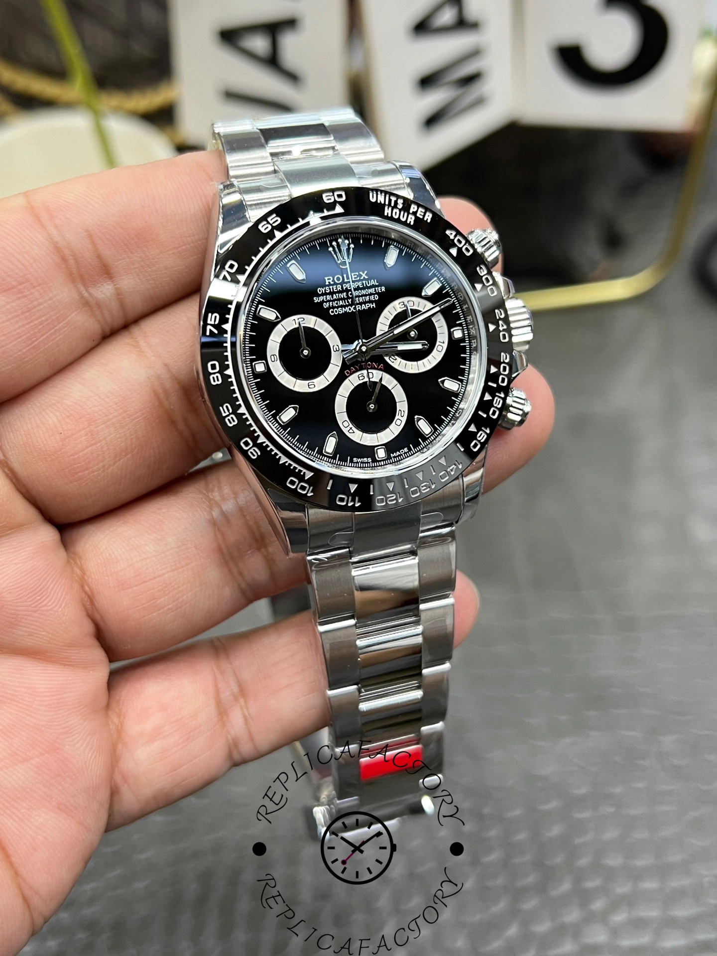 Rolex Daytona 116520 Stainless Steel Case Black Dial 40MM Mens Replica Watch