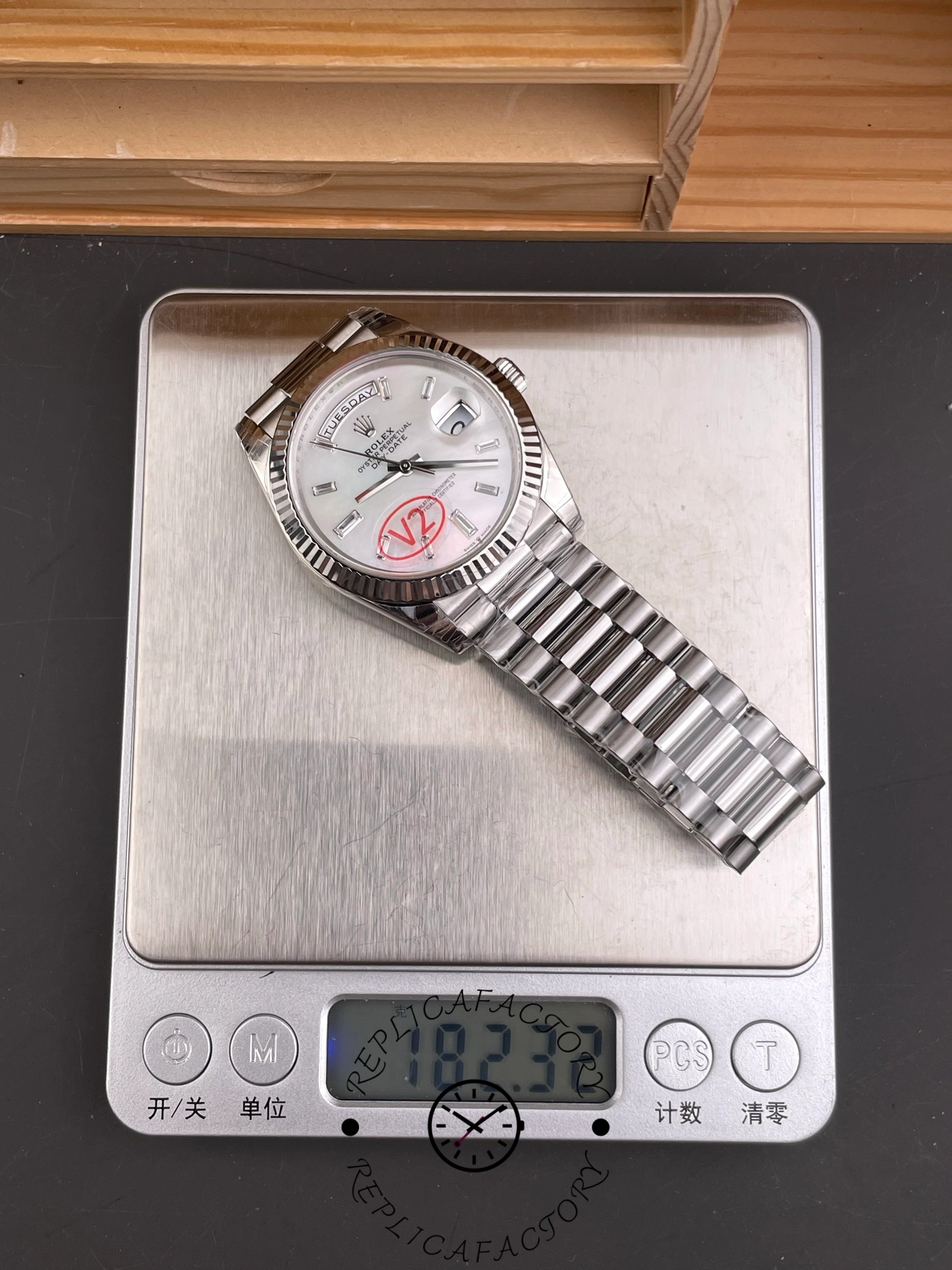 Rolex Day-Date 40 Platinum White Mother of Pearl Dial M228236-0026