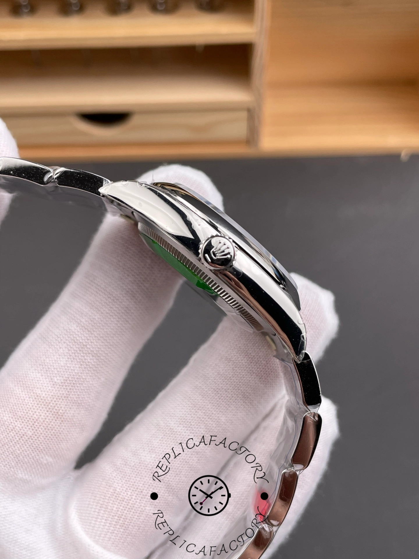 Rolex Oyster Perpetual 36 Oystersteel M126000 0013