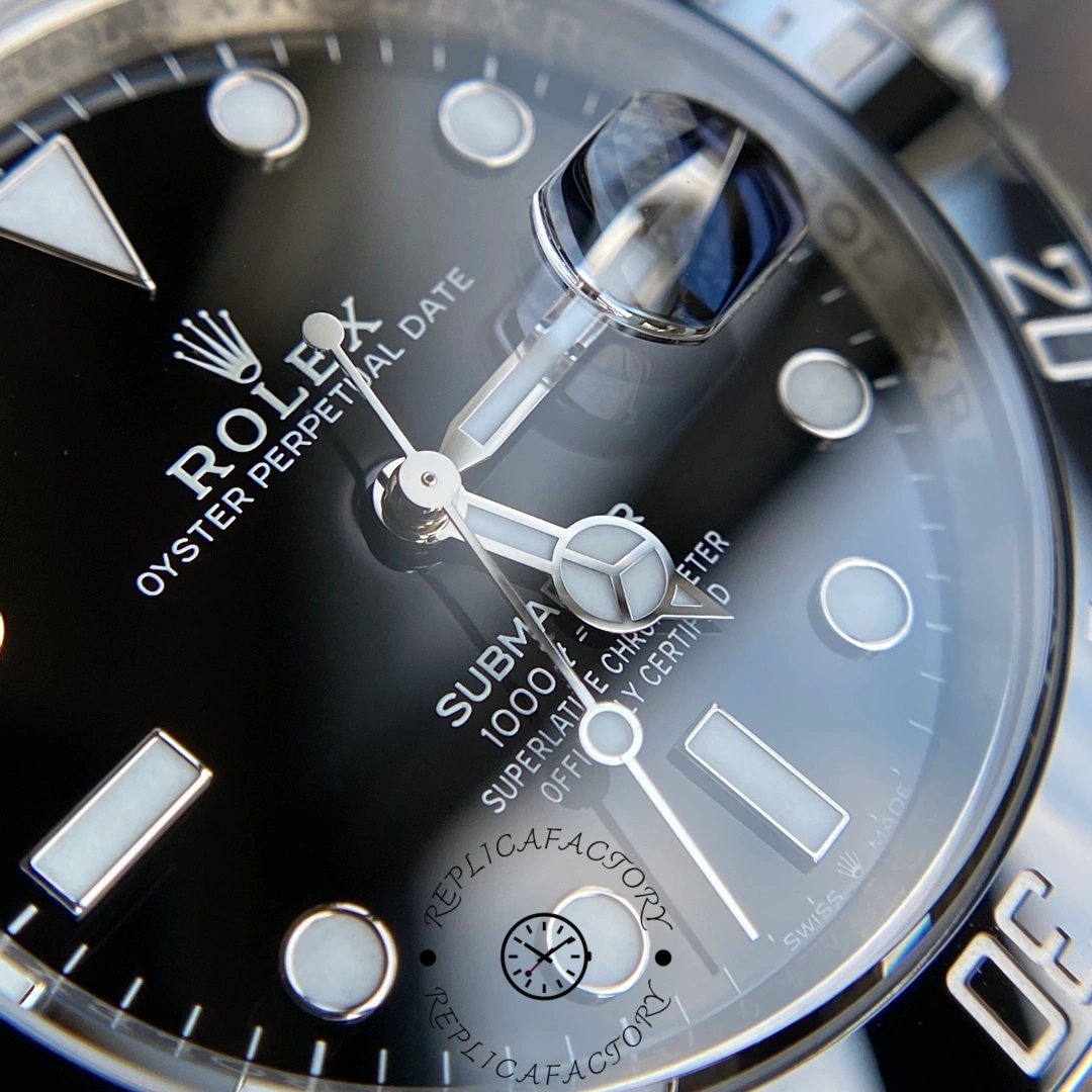VSF Rolex Submariner 126610LN dial crystal and Cyclops close-up