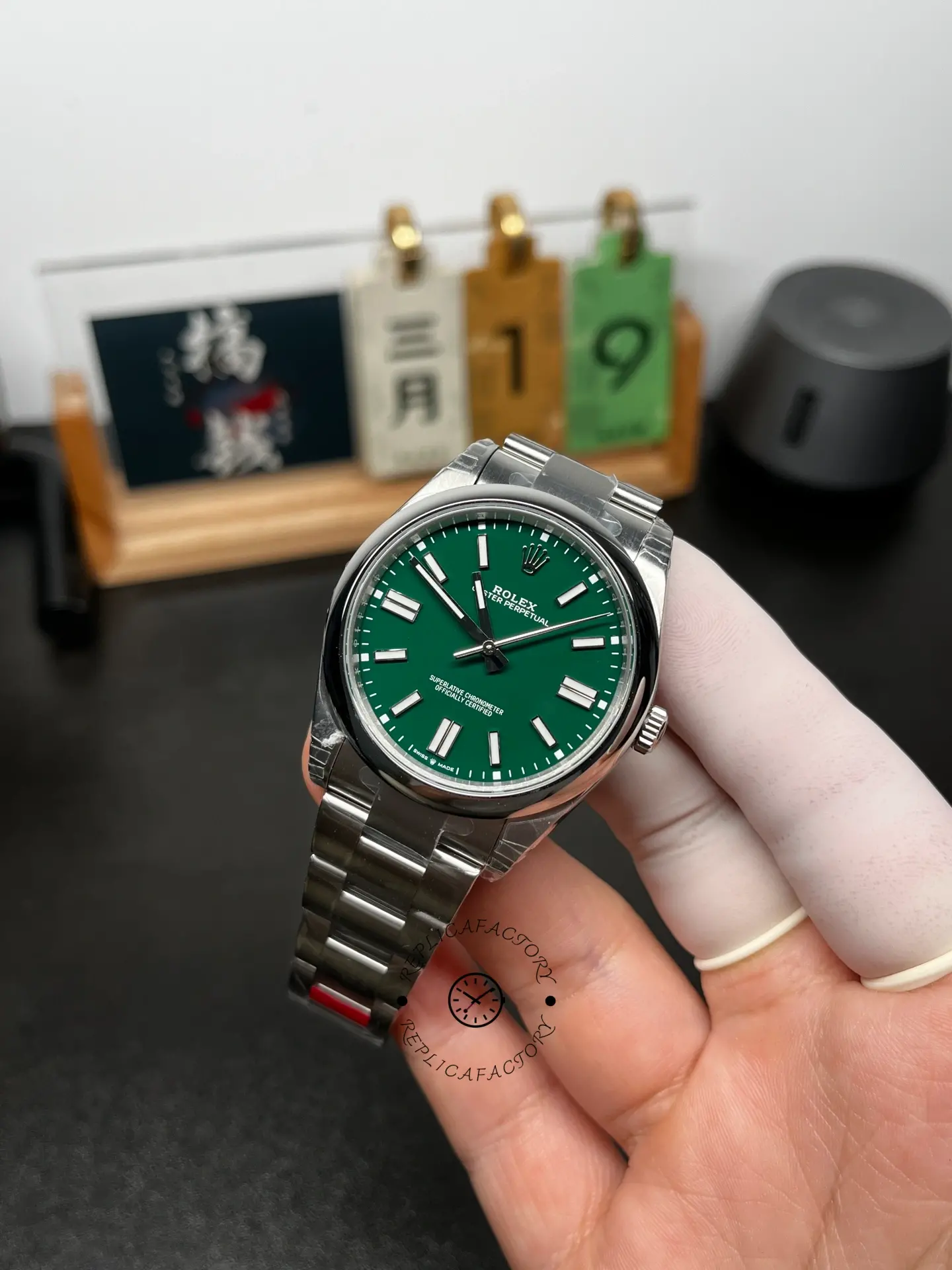 Rolex Oyster Perpetual 41 Green Dial 134300 0004 Men's Watch