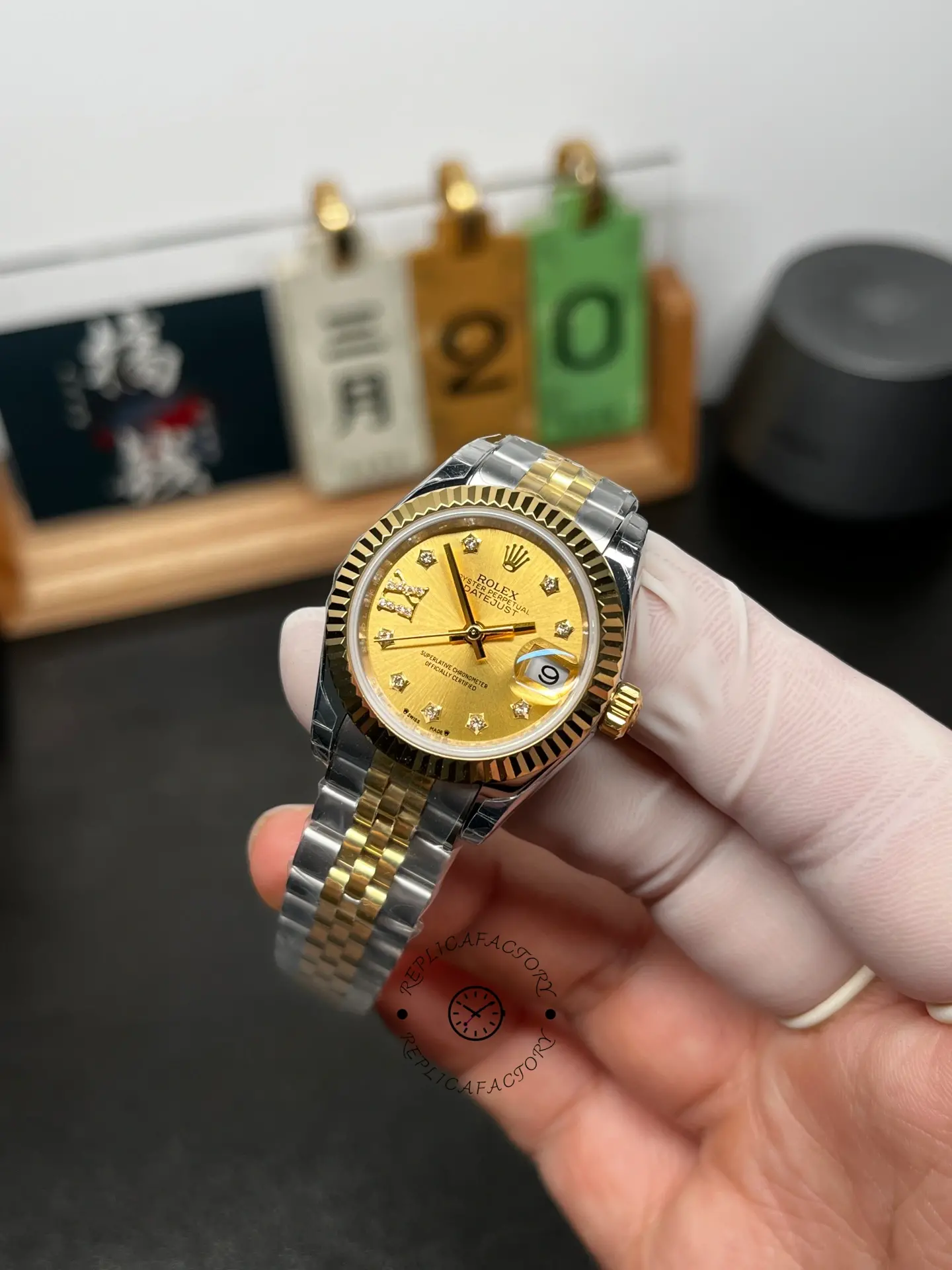 Rolex Lady-Datejust 279173-0021 Champagne Dial 28 Diamond-Set Roman Replica