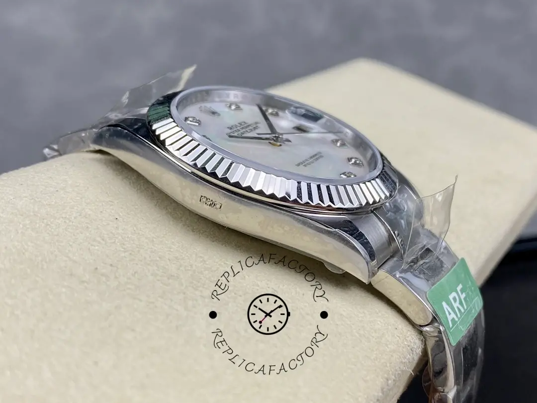 Rolex Datejust 126334-0019 Fluted Bezel White MOP Dial 41MM Mens Replica Watch
