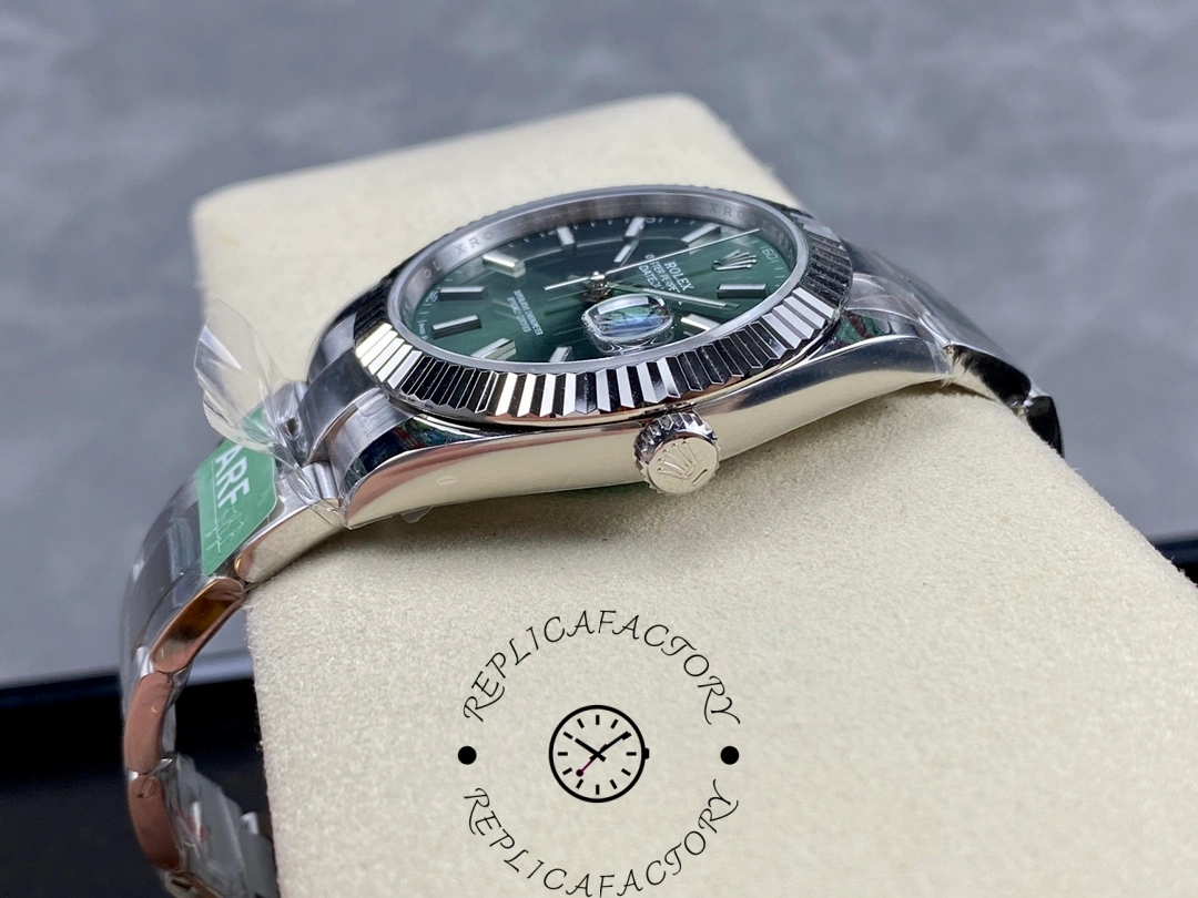 Rolex Datejust 41mm Fluted Bezel Green Dial m126334 0027 Mens Replica Watch