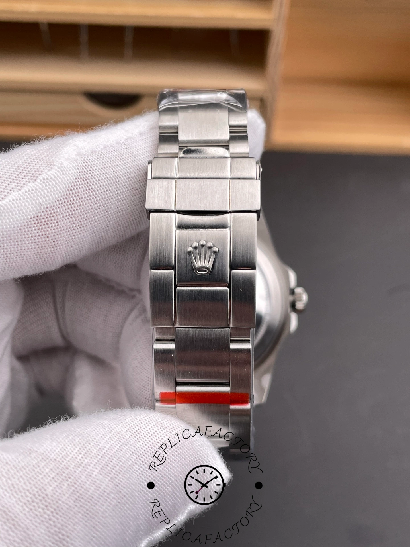 Rolex GMT-Master II 16710 Black Dial Black Red Coke Bezel 40MM Mens Replica Watch