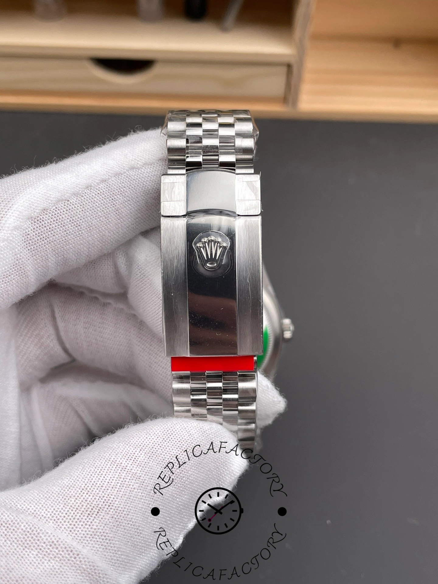 Rolex Datejust 126234 White Mother of Pearl Diamonds Dial 36MM Unisex Replica Watch