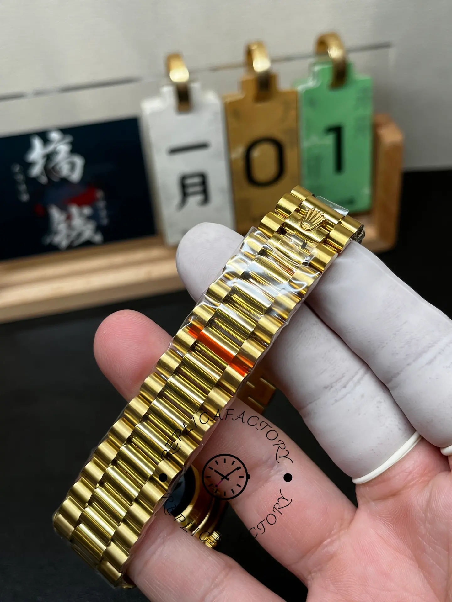 Rolex Day Date 36 Champagne Dial Yellow Gold Bracelet 128238 0132