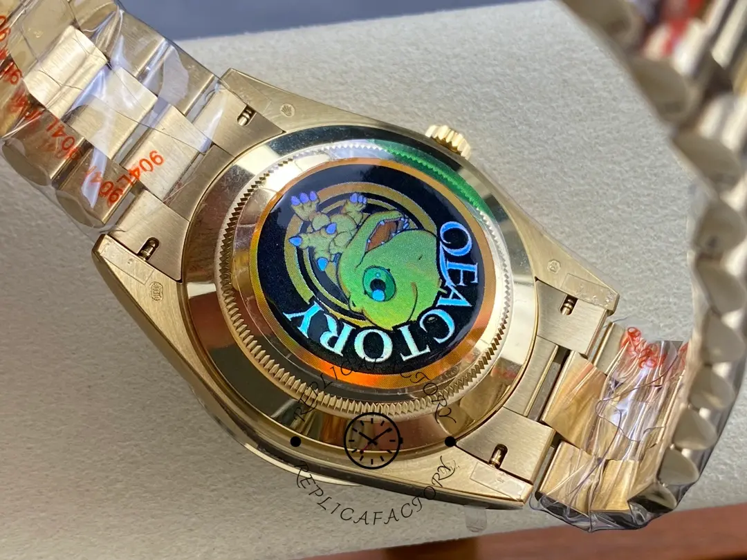 Rolex Day Date 40 18K Yellow Gold Green Dial Diamond Bezel M228348RBR 0040 Men's Watch
