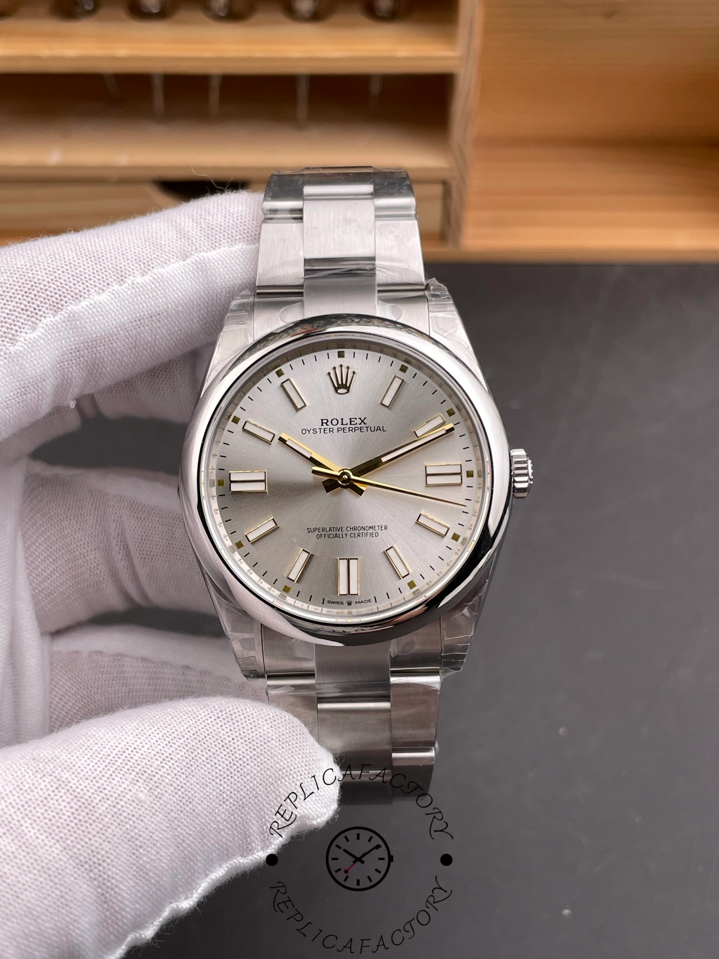 Rolex Oyster Perpetual 41 Silver Dial Steel M124300 0001 Men's Watch