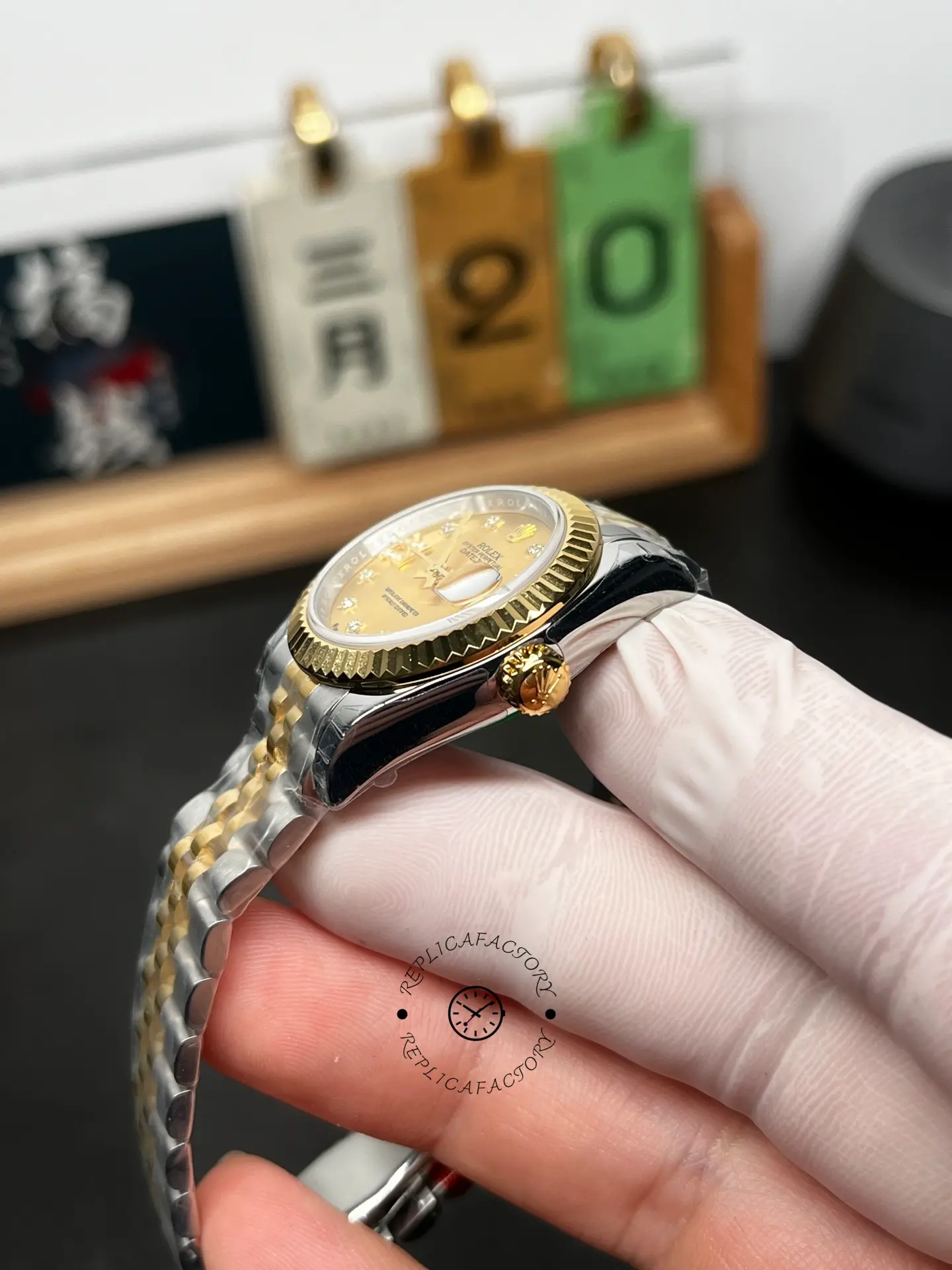 Rolex Lady-Datejust 279173-0021 Champagne Dial 28 Diamond-Set Roman Replica