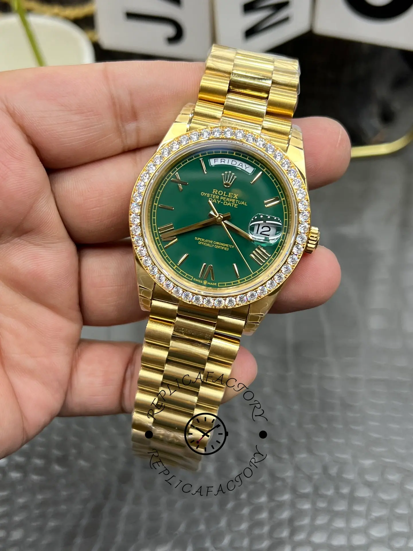 Rolex Day Date 40 18K Yellow Gold Green Dial Diamond Bezel M228348RBR 0040 Men's Watch
