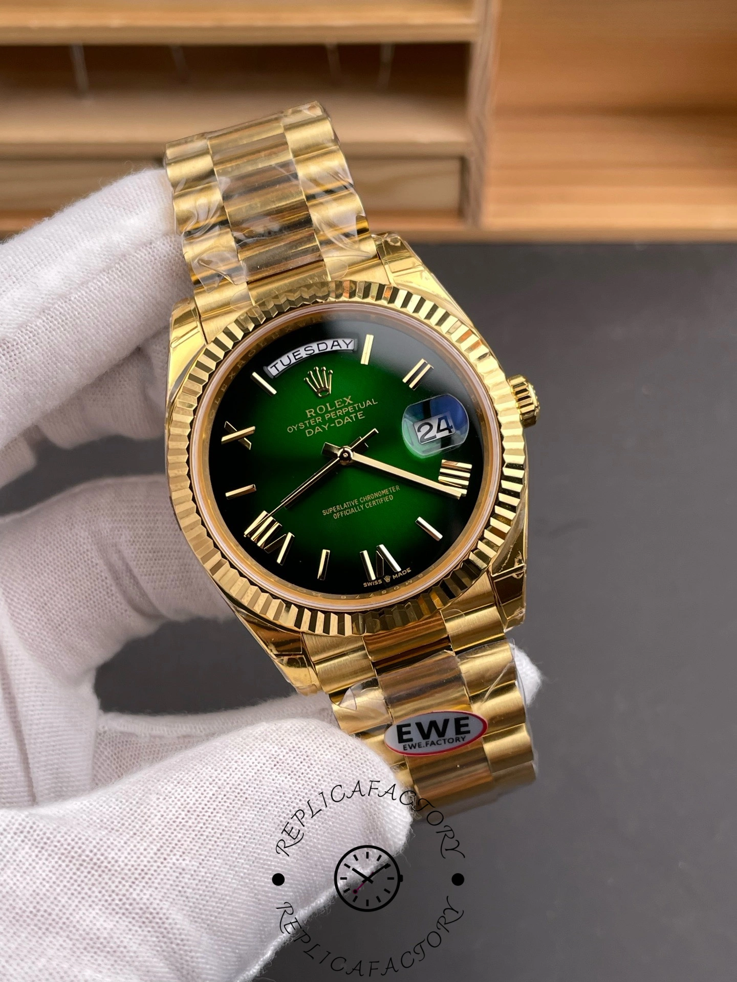 Rolex Day Date 40 Yellow Gold Green Ombre Dial M228238 0069 Replica