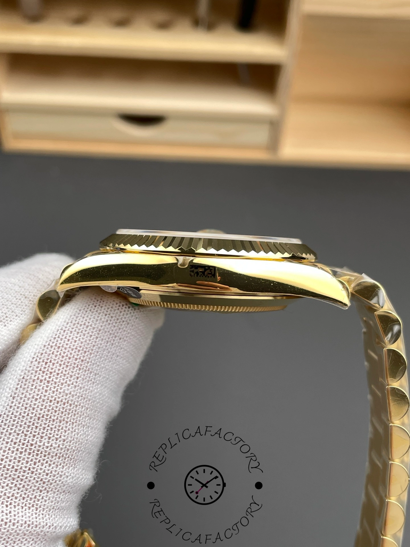 Rolex Day Date 40 President 228238 0061