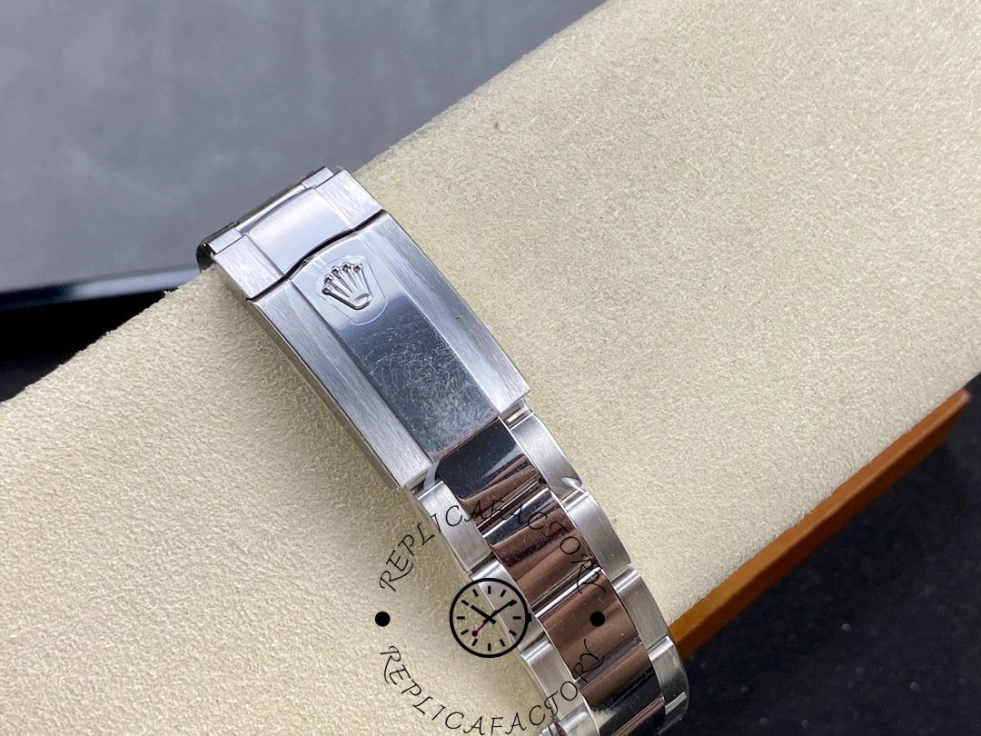 Rolex Datejust 41mm Fluted Bezel Green Dial m126334 0027 Mens Replica Watch