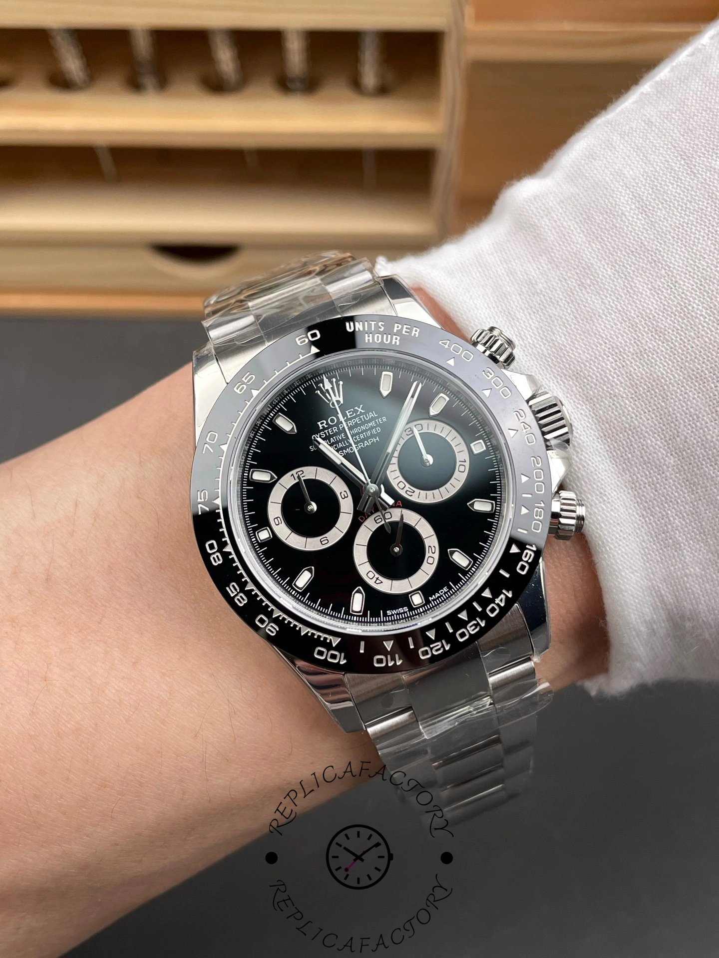 Rolex Cosmograph Daytona 116500LN Ceramic Bezel Black Dial 40mm Mens Replica Watch
