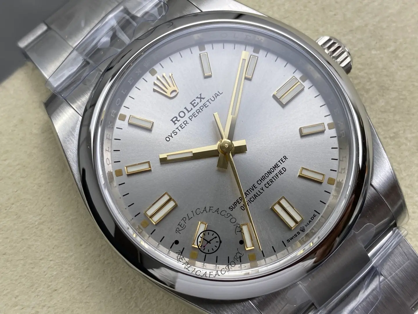 Rolex Oyster Perpetual 41 Silver Dial Steel M124300 0001 Men's Watch