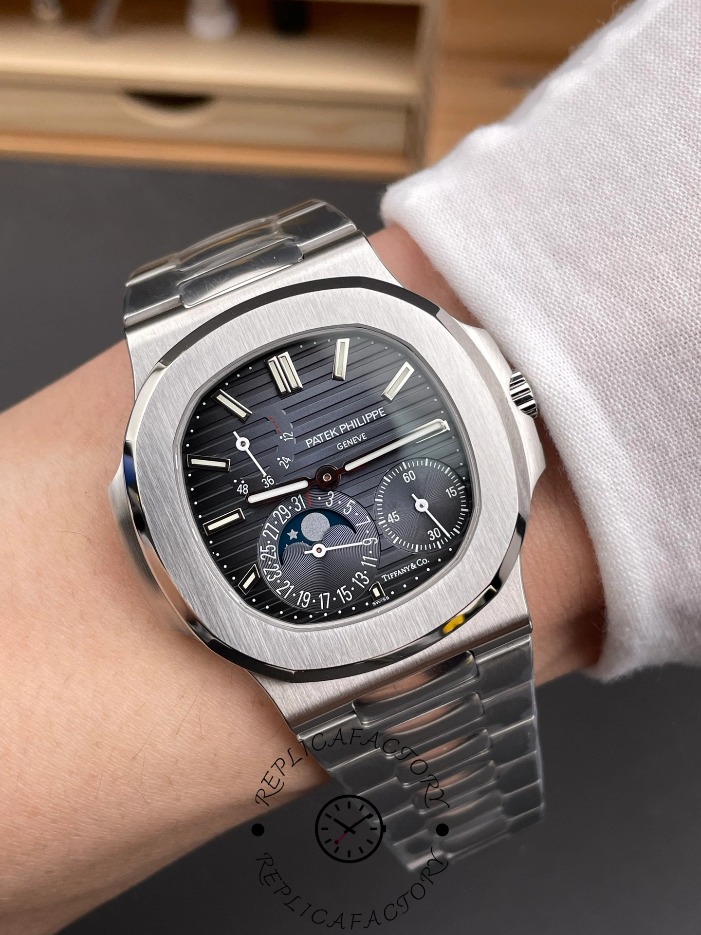 Patek Philippe Nautilus Moon Phase Stainless Steel  5712 1A 001 40mm