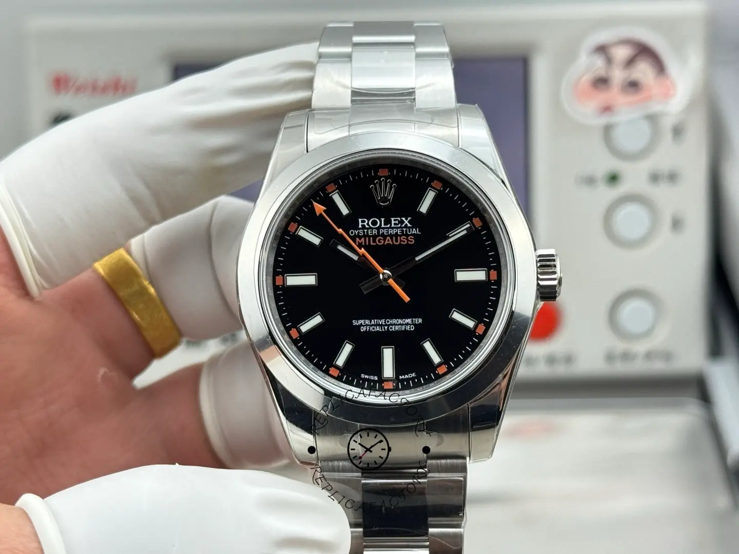 Rolex Milgauss 116400-0001 Stainless Steel Black Dial 40mm Mens Replica Watch