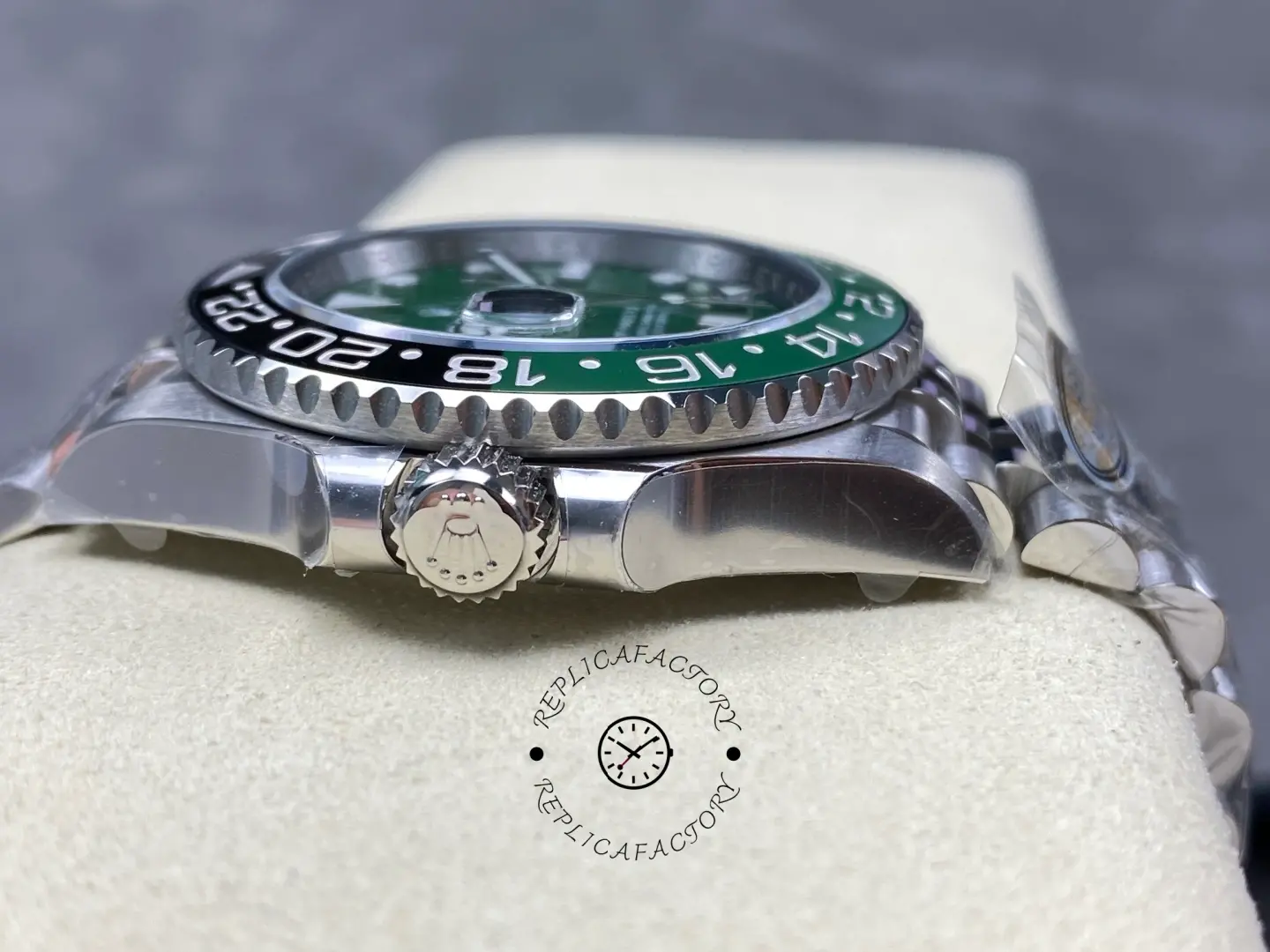 Rolex GMT Master II Green Dial M126729VTNR 0002 1:1 Clone Jubilee Bracelet Watch
