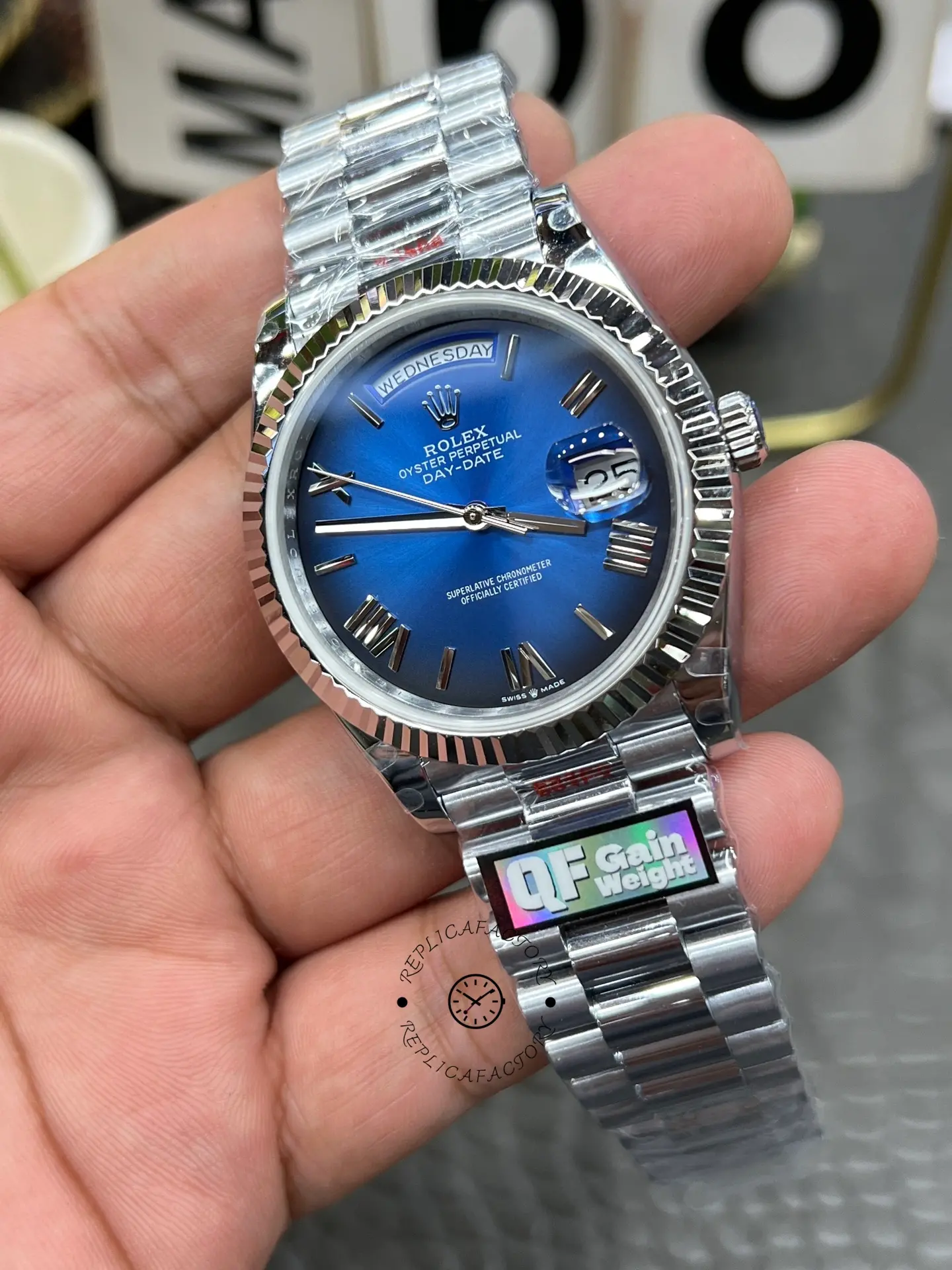 Rolex Day-Date 40MM White Gold 228239-0076 Blue Ombré Dial 1:1 Clone