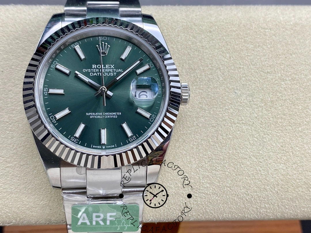 Rolex Datejust 41mm Fluted Bezel Green Dial m126334 0027 Mens Replica Watch