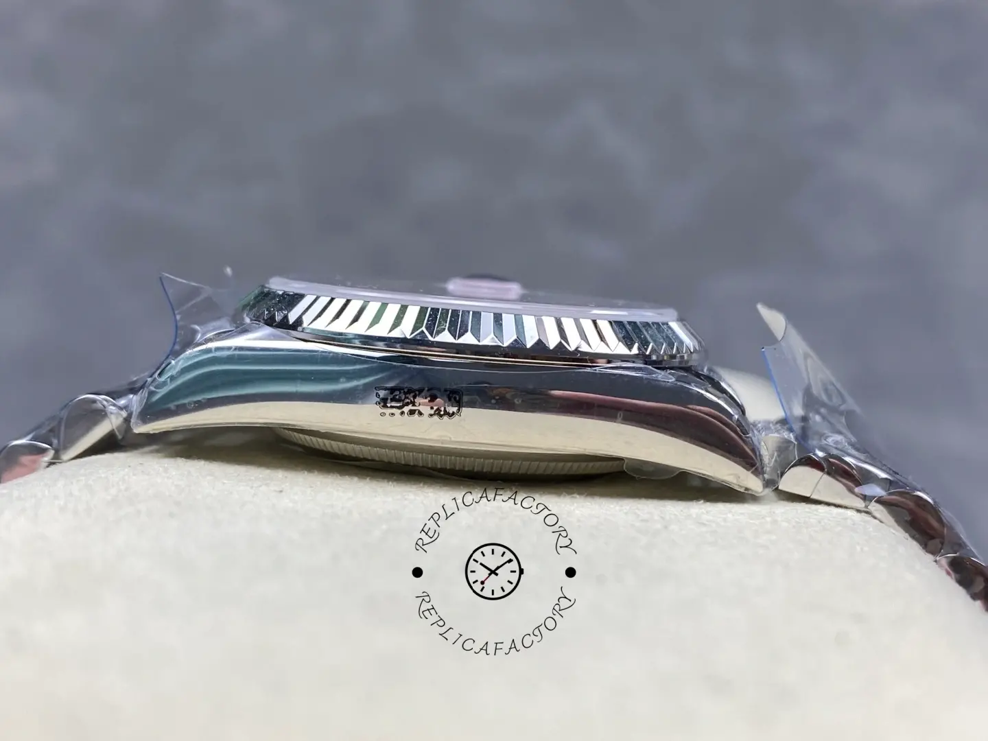 1:1 Clone Rolex Day-Date Blue Ombre Dial 36 President Watch 128239 0029