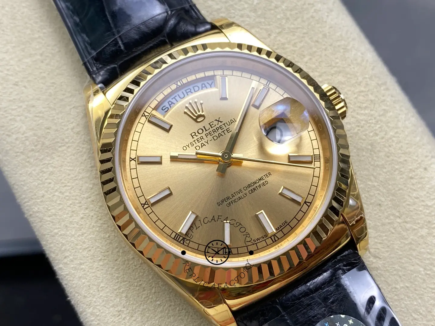 1:1 Clone Rolex Day-Date Champagne Index Dial 36 Leather Strap 118138