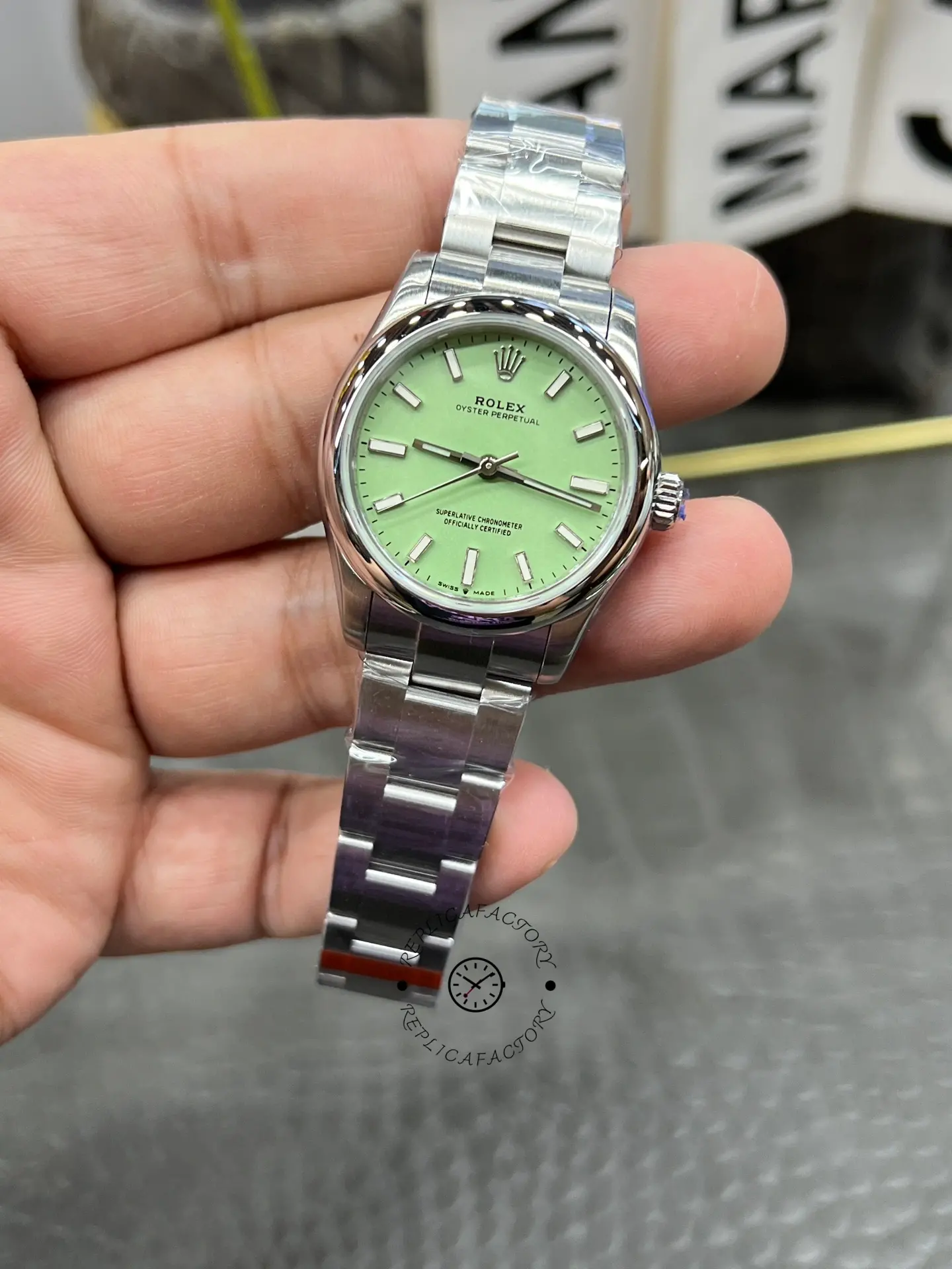 Rolex Oyster Perpetual Replica 31mm 277200-0012 Pistachio-Green Dial