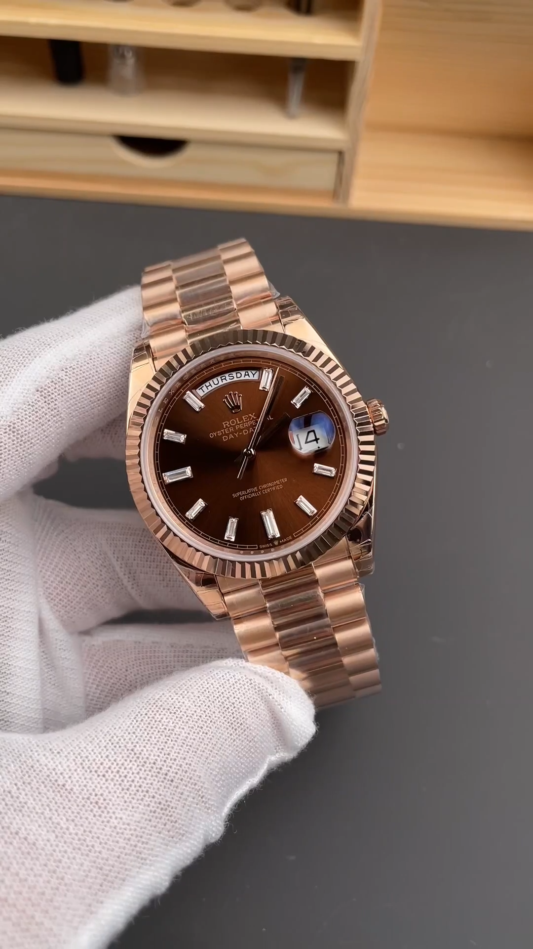 Rolex Day Date 40 18kt Everose Gold Rolex President Chocolate Dial m228235 0003