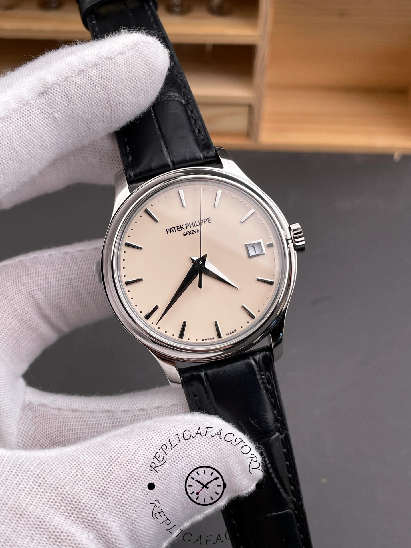Replica Patek Philippe Calatrava 5227G 001 40MM Mens Watch