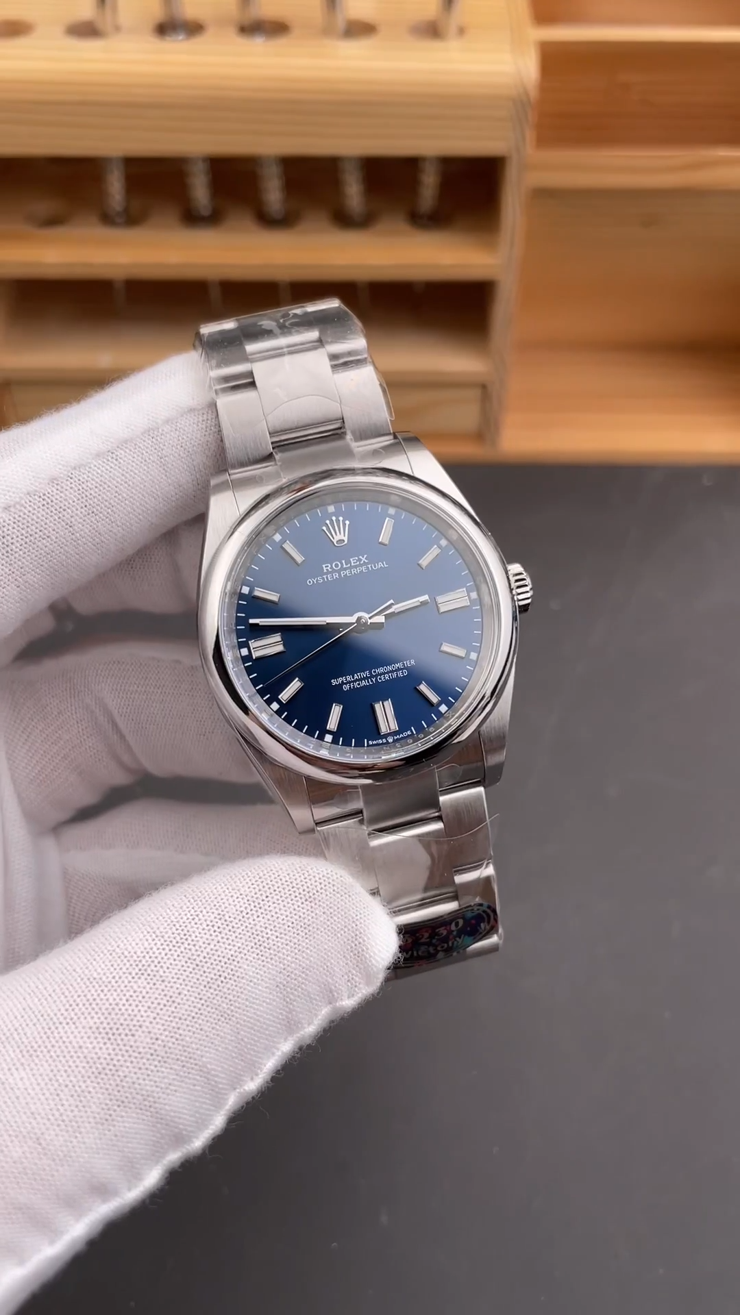 Rolex Oyster Perpetual 36 Oystersteel M126000 0015
